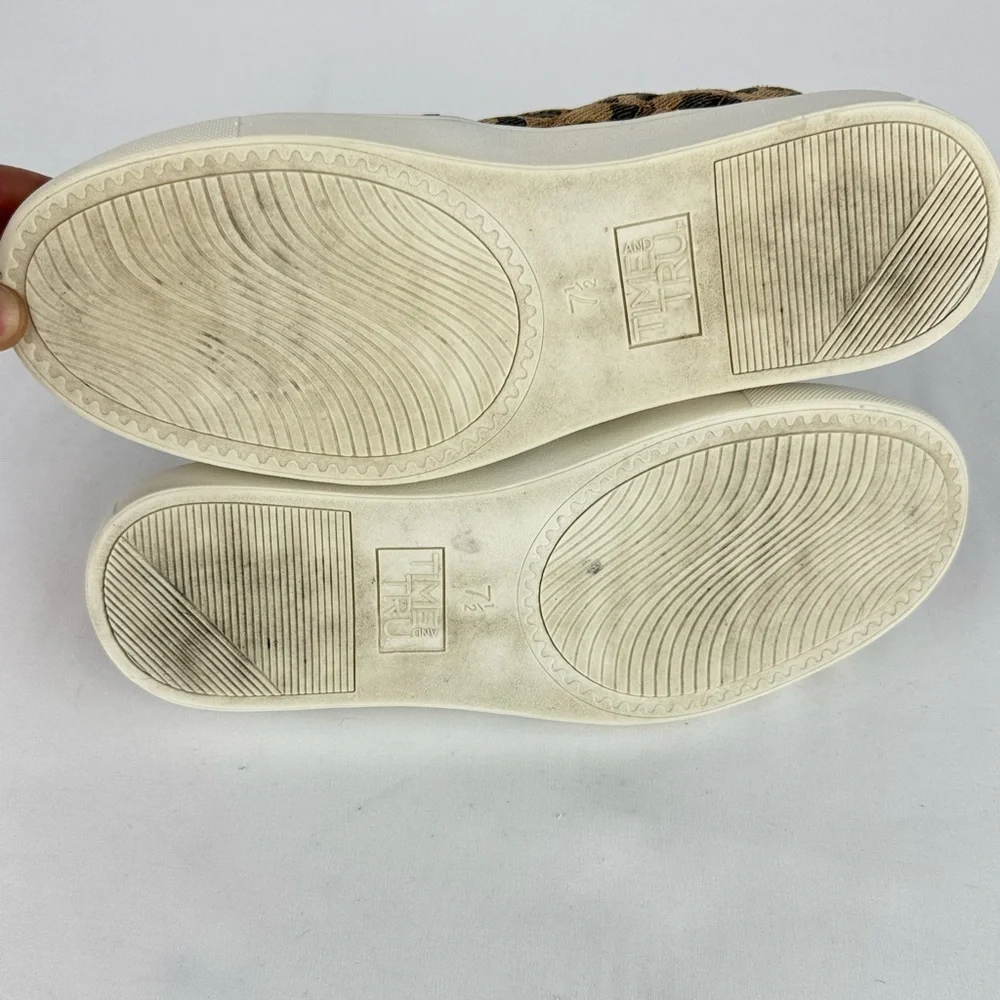 Time and Tru Leopard Slip On Quilted Sneakers - Picture 6 of 7